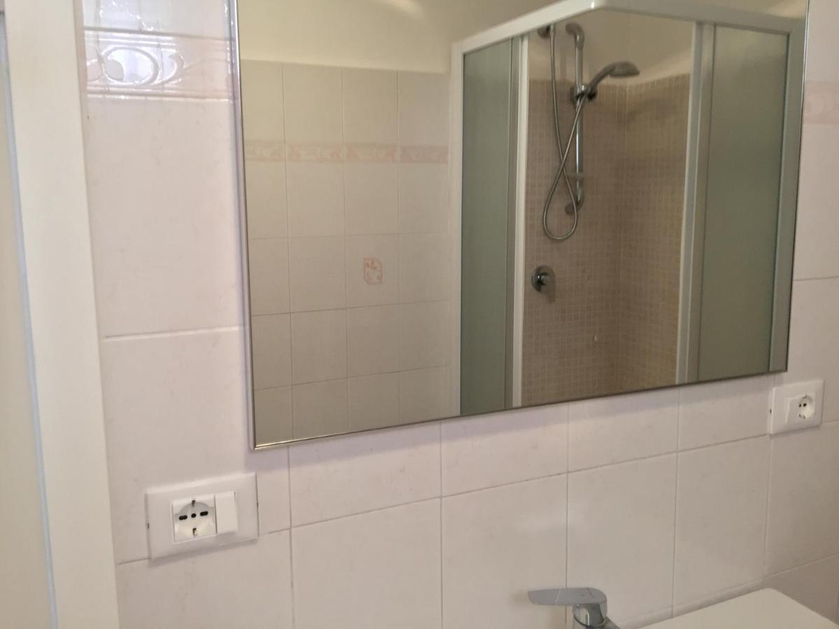 La Chicca B&B Рівоторто Екстер'єр фото